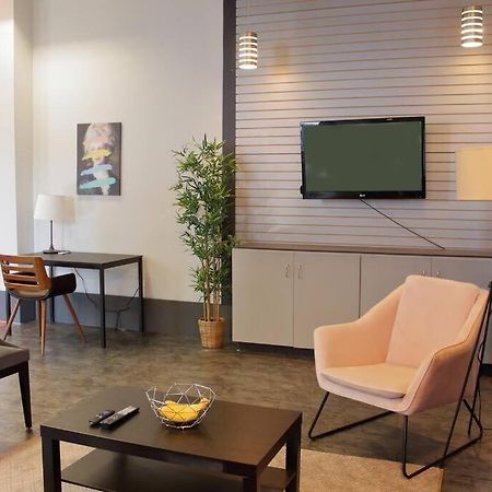 Suite #B, Industrial Styling, Ac Halifax Extérieur photo