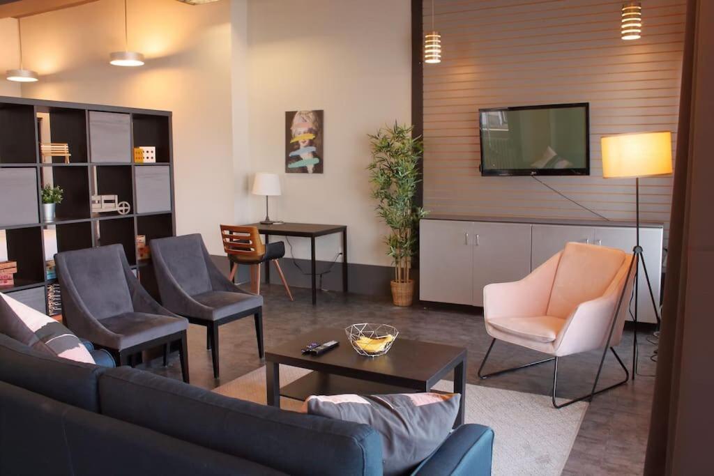 Suite #B, Industrial Styling, Ac Halifax Extérieur photo