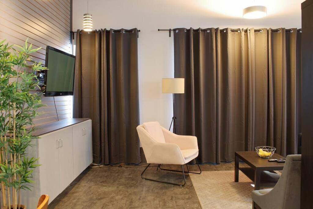 Suite #B, Industrial Styling, Ac Halifax Extérieur photo