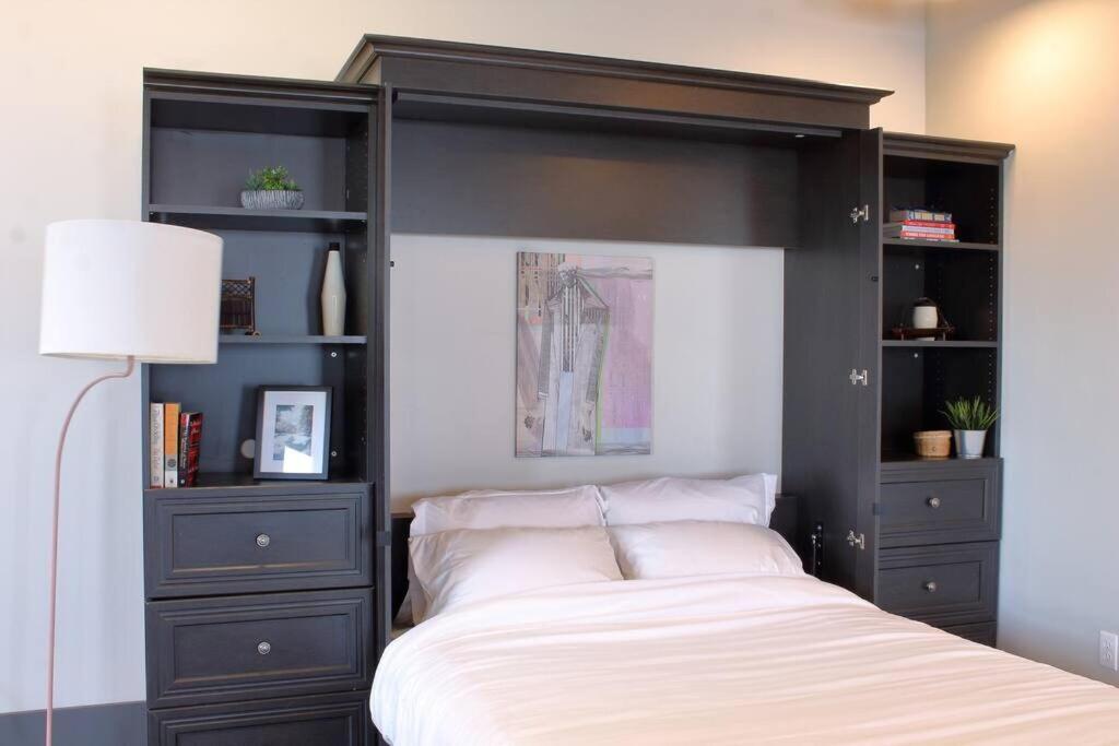 Suite #B, Industrial Styling, Ac Halifax Extérieur photo