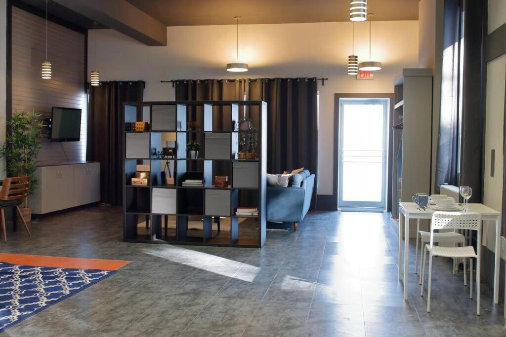 Suite #B, Industrial Styling, Ac Halifax Extérieur photo